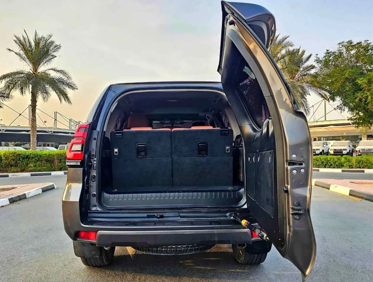 تويوتا برادو VXR 2019 Model V4 Full Option Very Clean And Perfect Condition