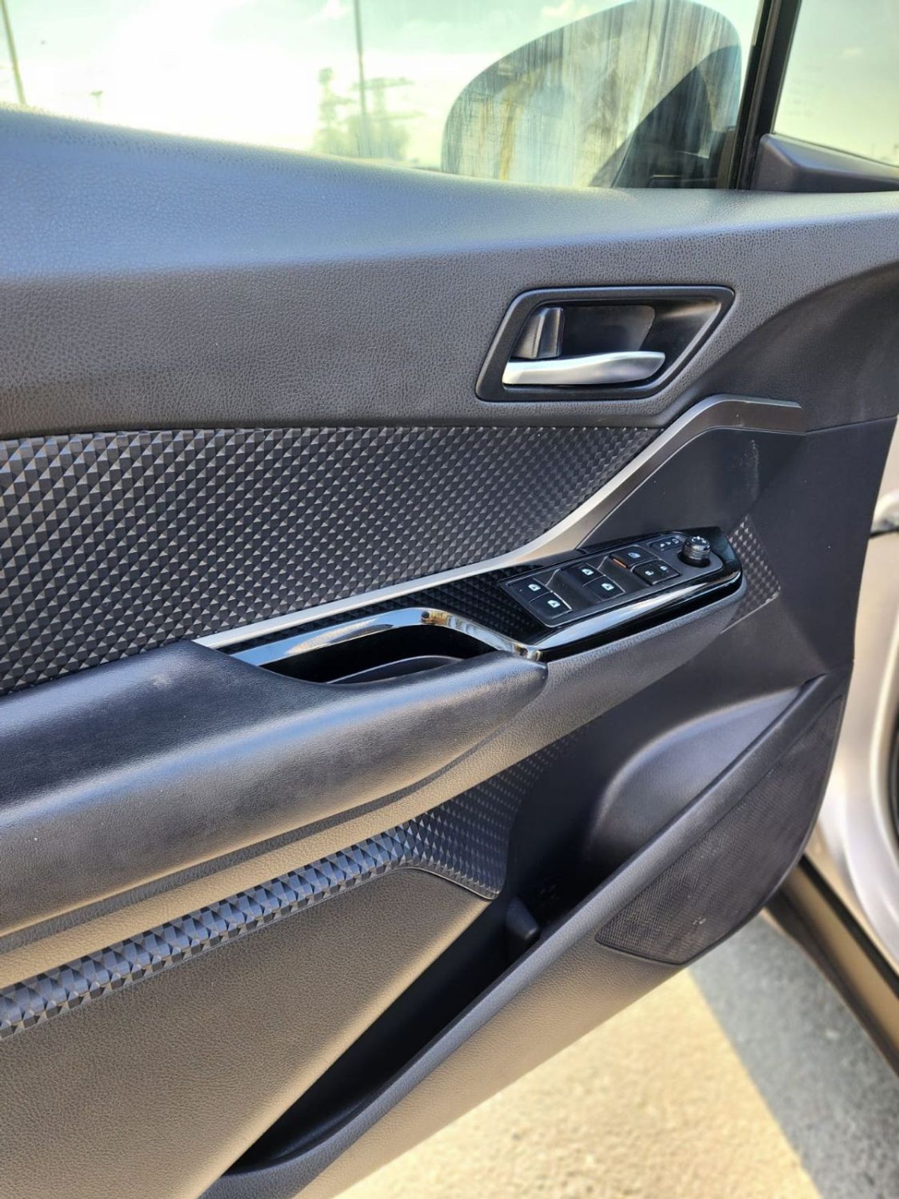 Toyota CHR TOYOTA CHR 2018 SILVER