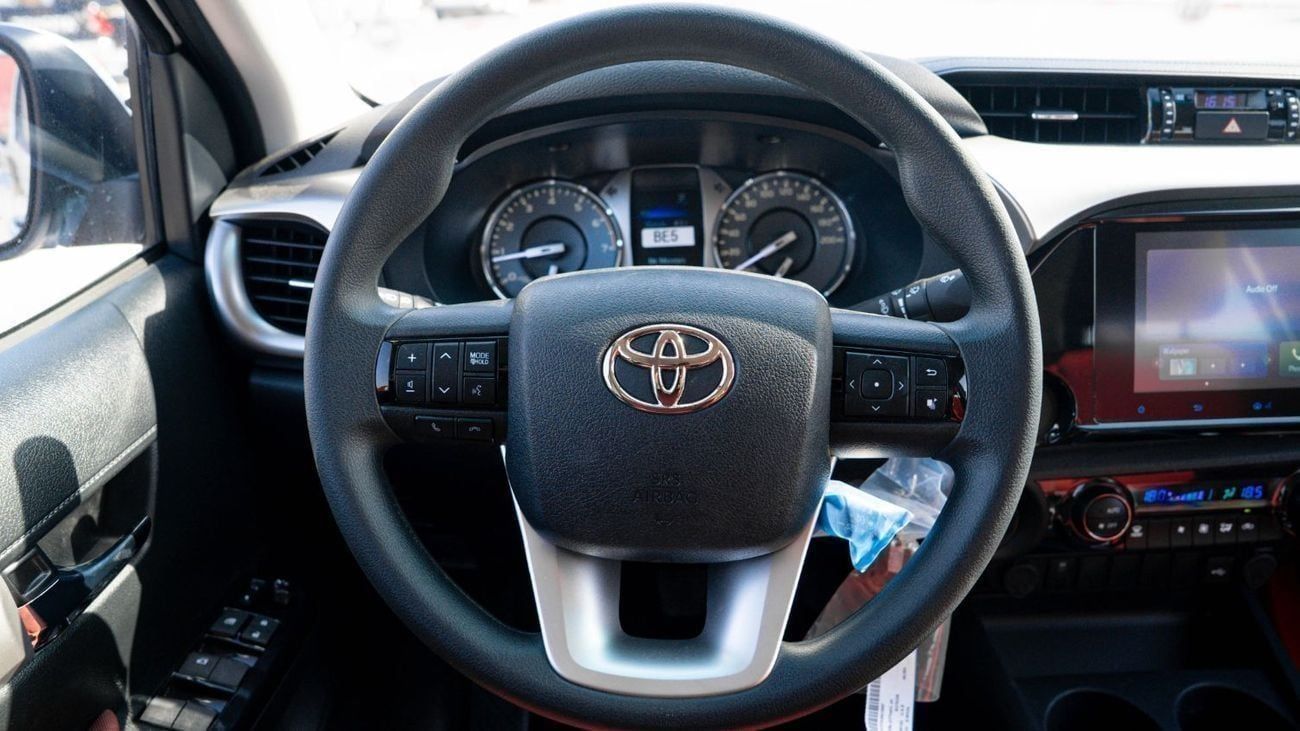 تويوتا هيلوكس 2025 Toyota Hilux GLX 2.7 - White Inside Maroon | Export Only