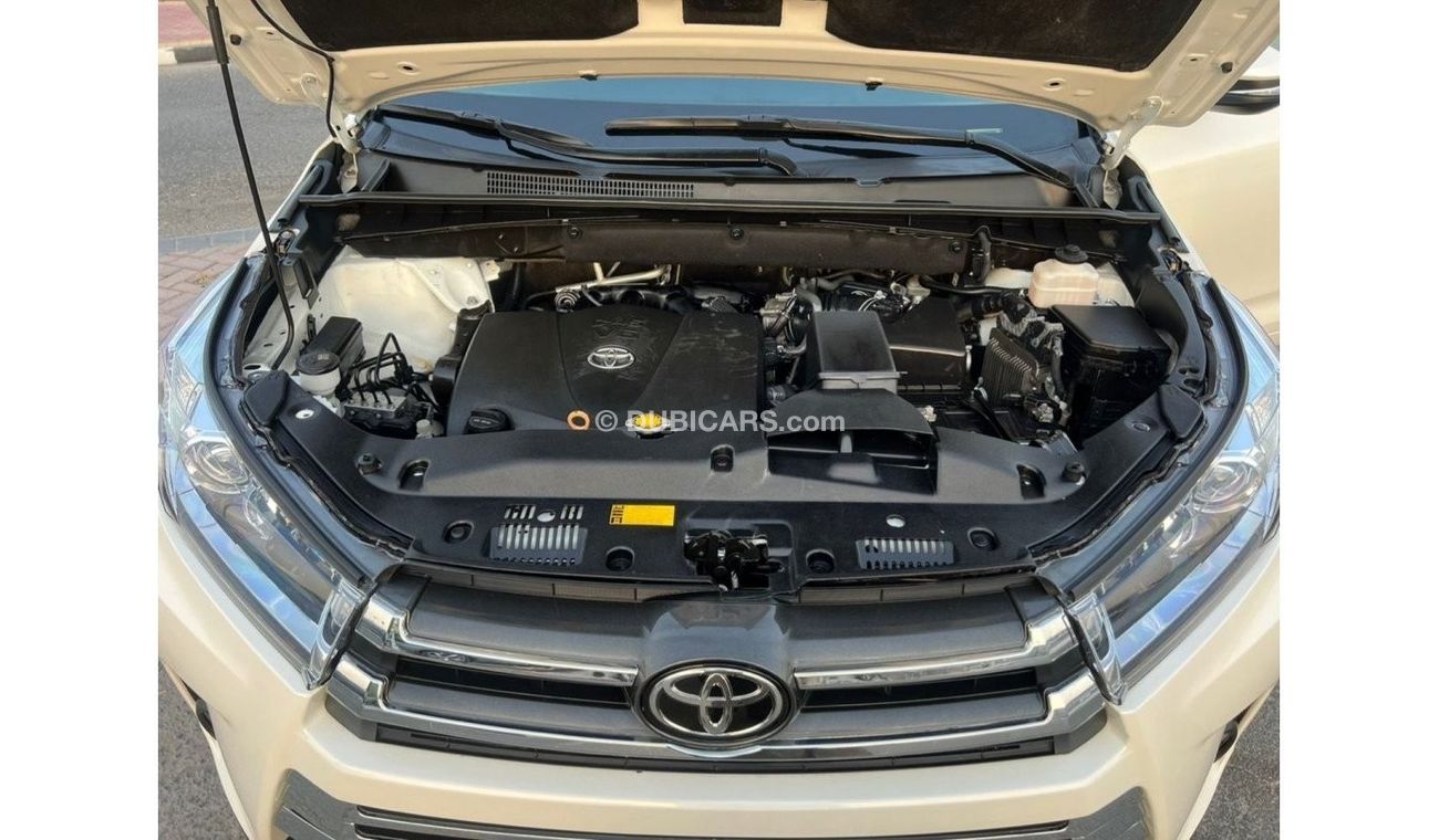 تويوتا هايلاندر 2017 SE EDITION SUNROOF 4x4 CANADA IMPORTED