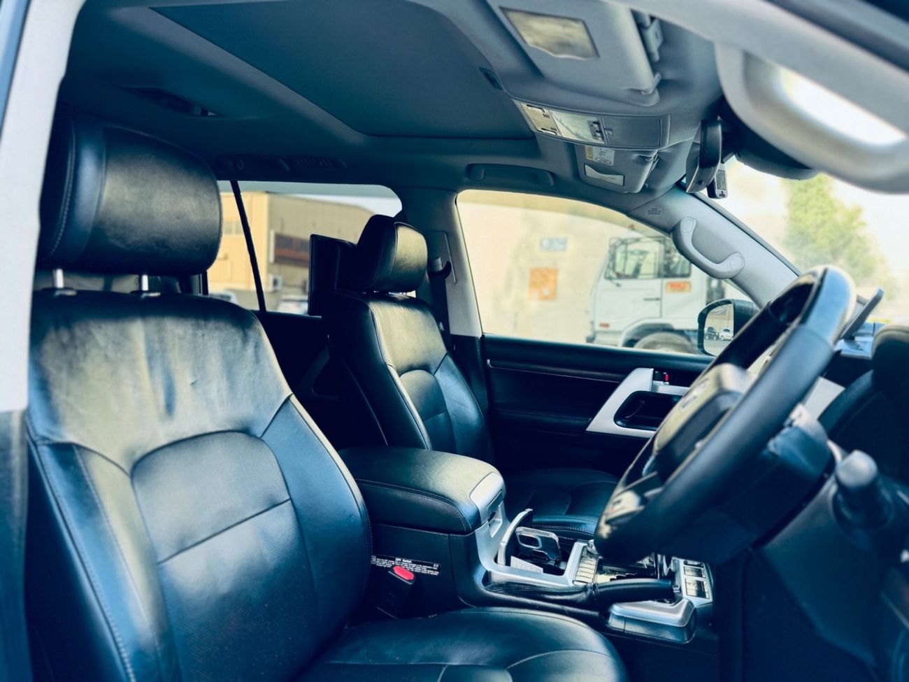 تويوتا لاند كروزر Toyota Land Cruiser Sahara upgrade to 2024 RHD diesel