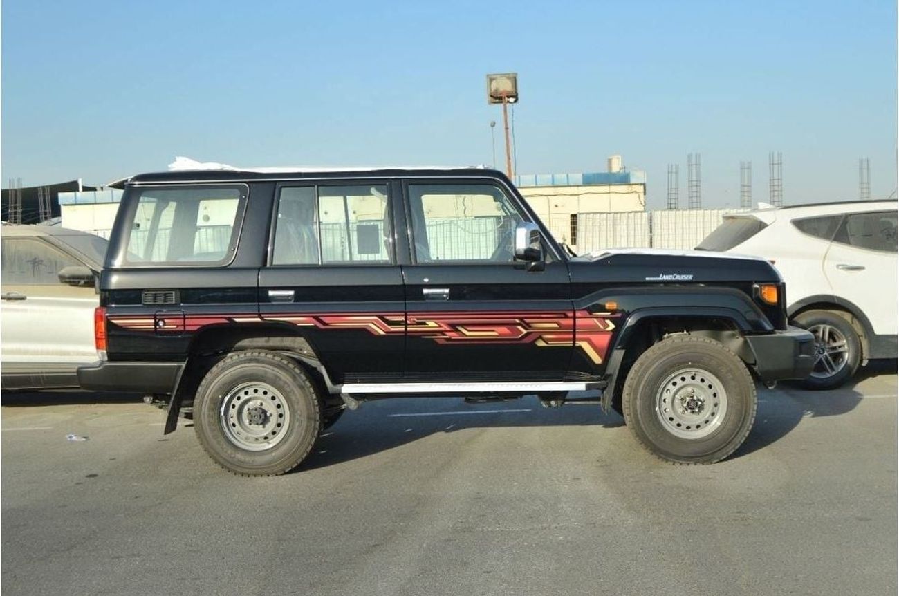 Toyota Land Cruiser 70 LX Hard Top 5 Doors
