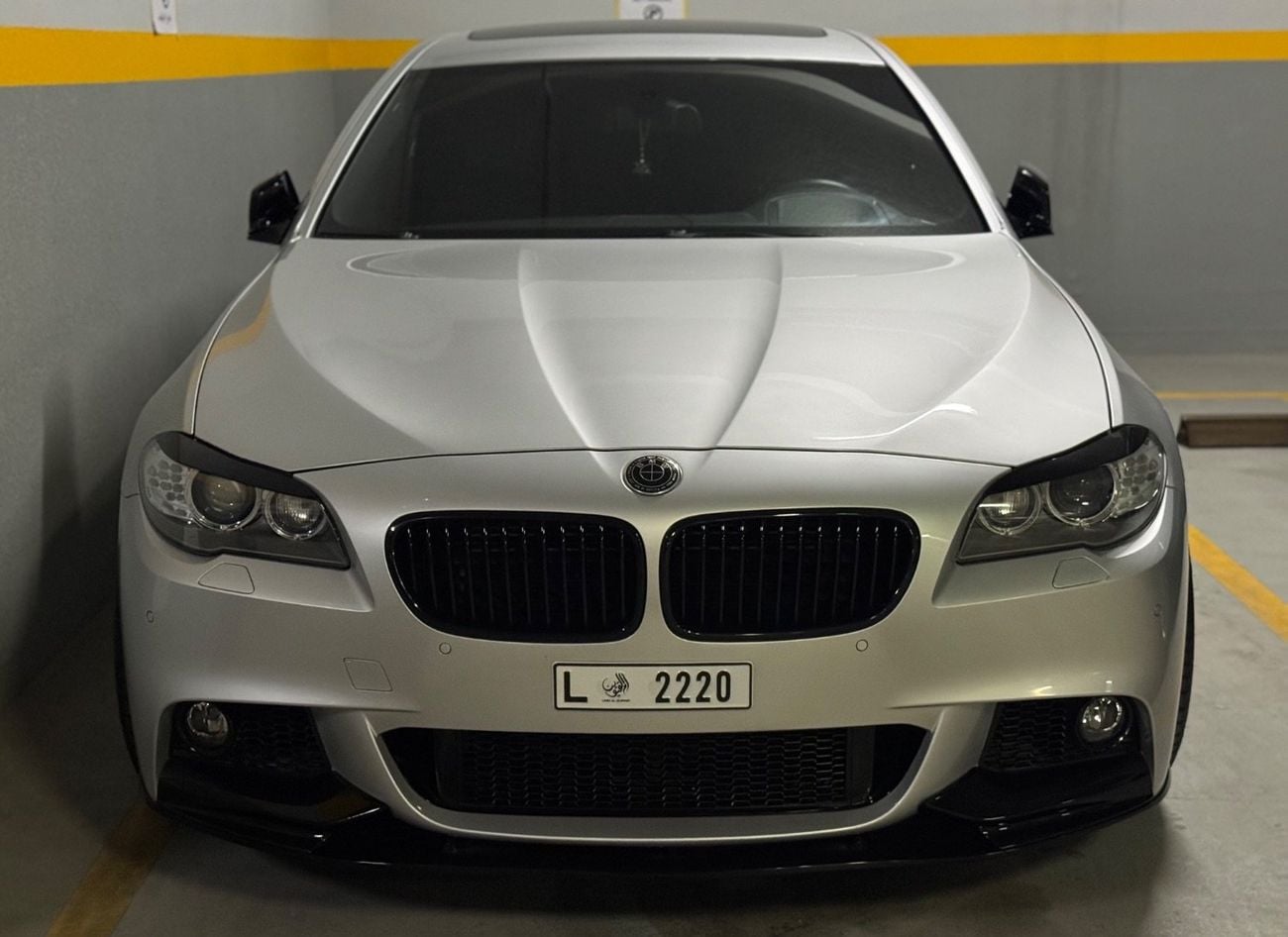 بي أم دبليو M550i Original paint .. V8 .. Low Milegea .. Perfect Condition
