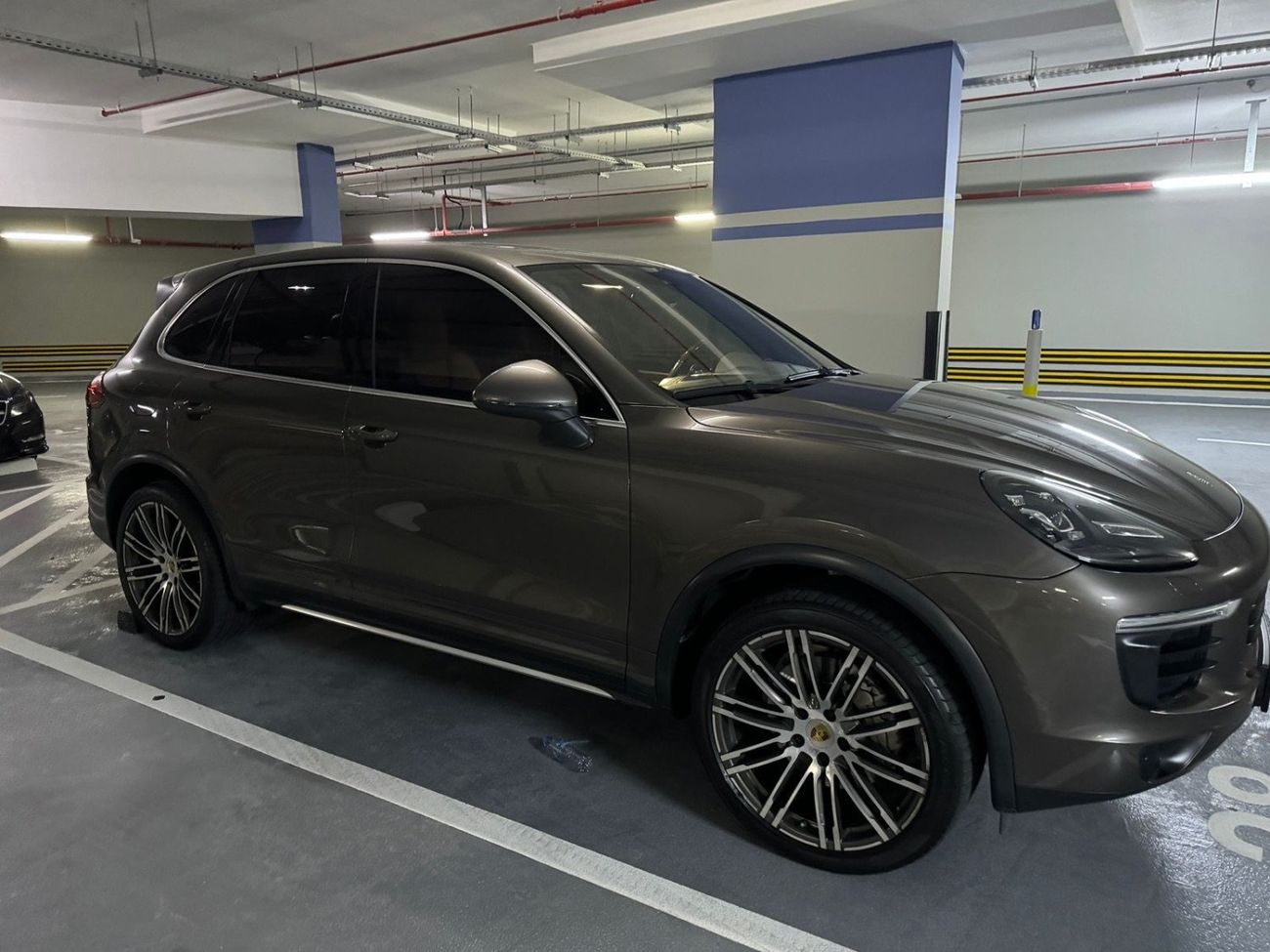 Porsche Cayenne Turbo S 4.8L (550 HP)