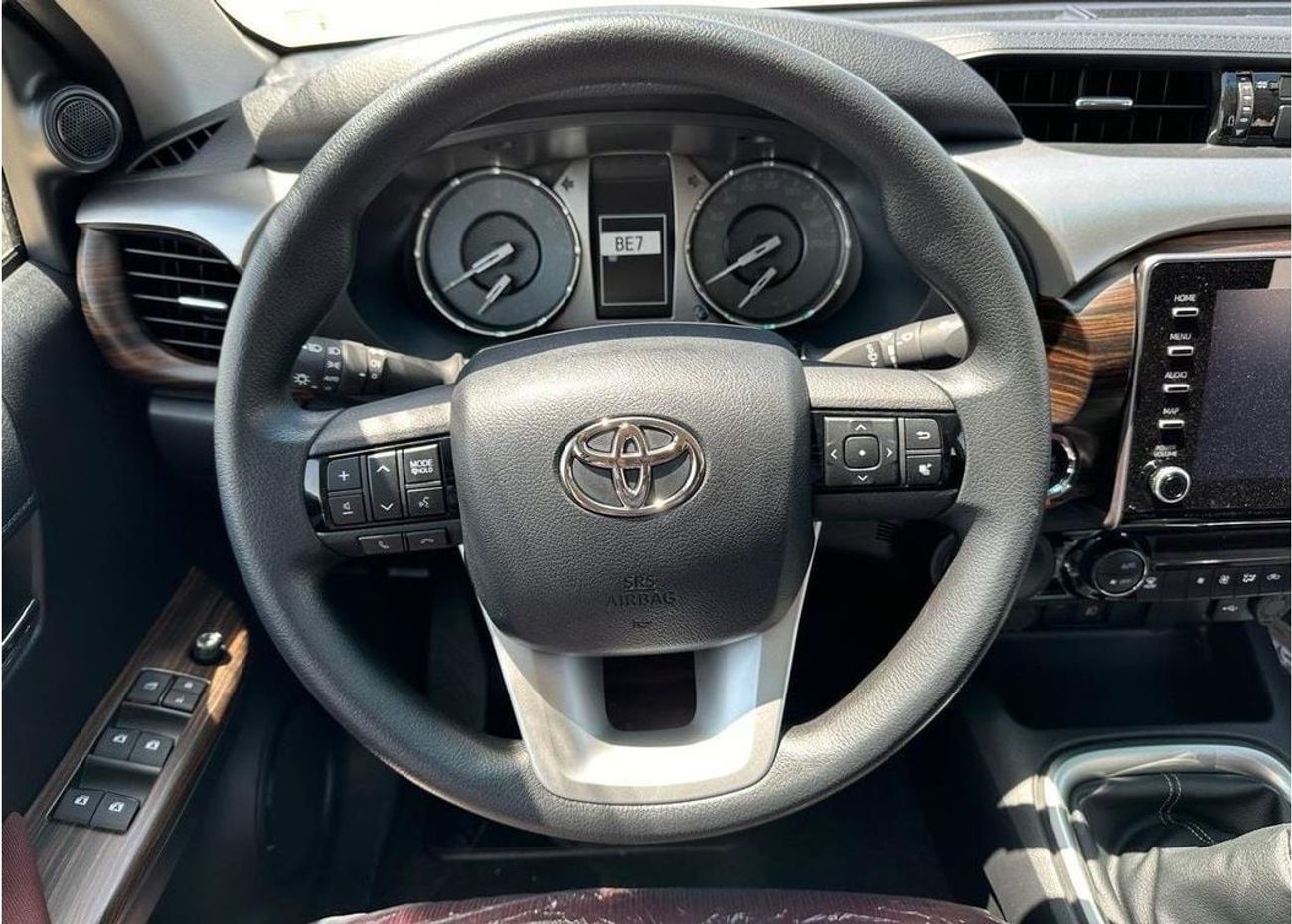 تويوتا هيلوكس GLX Limited 2.7L