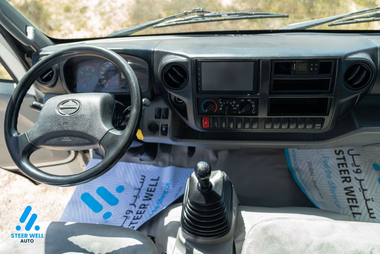 هينو 300 2020 Hino 300 916 4.0L Diesel Manual | Long Chassis Chiller Box | GCC Specs