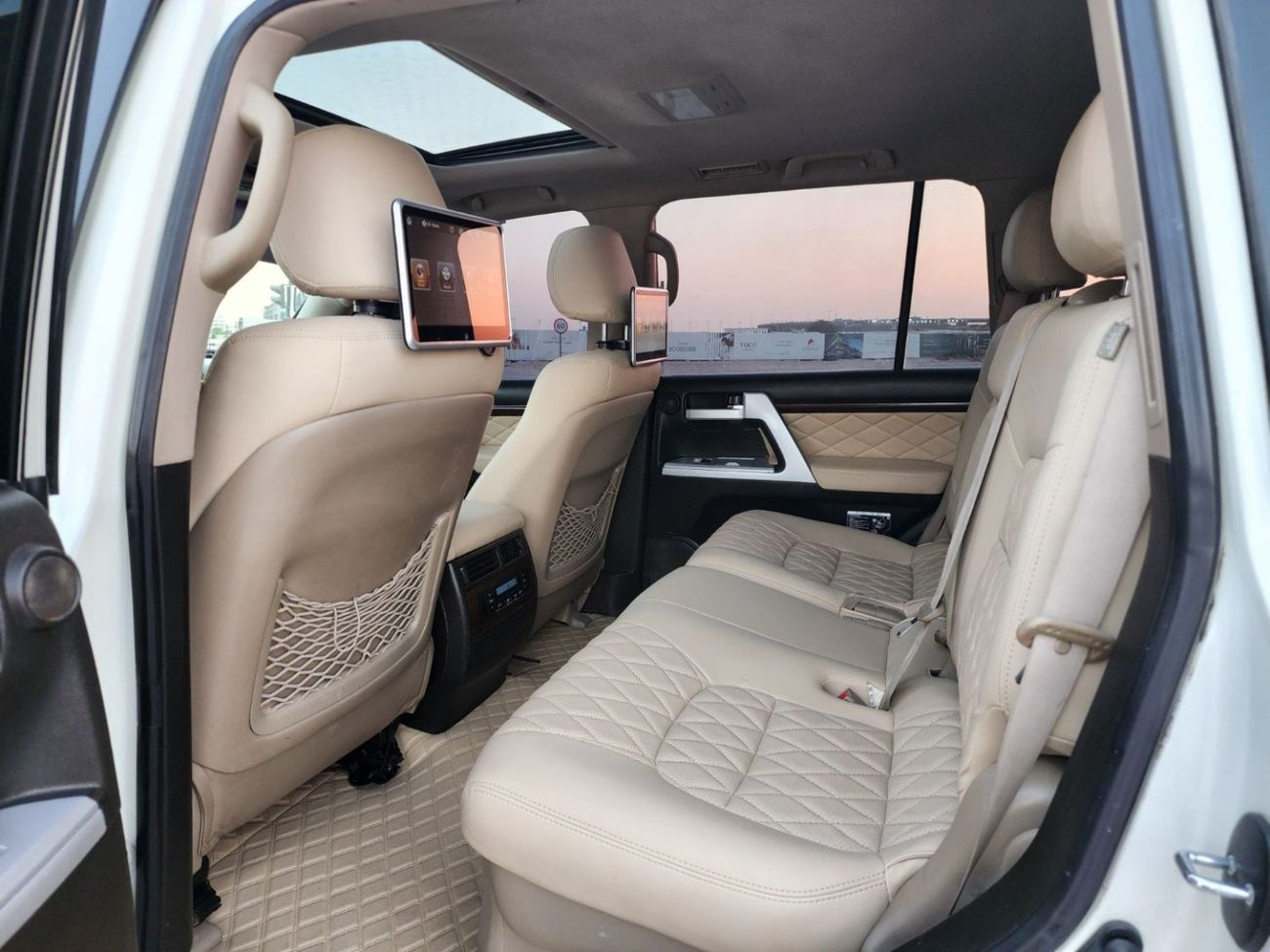 Toyota Land Cruiser V8 VX.R upgrade 2023