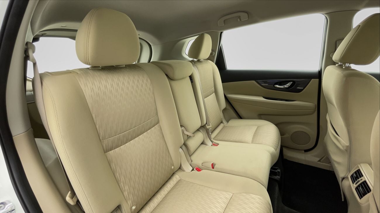 نيسان إكس تريل S 2.5 | بدون دفعة مقدمة | اختبار القيادة في المنزل