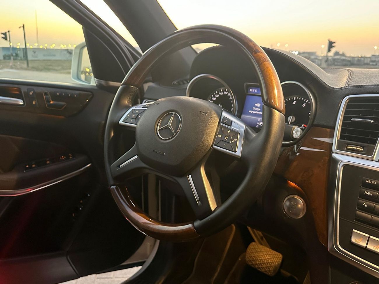 Mercedes Benz GL500 Std 4.7L