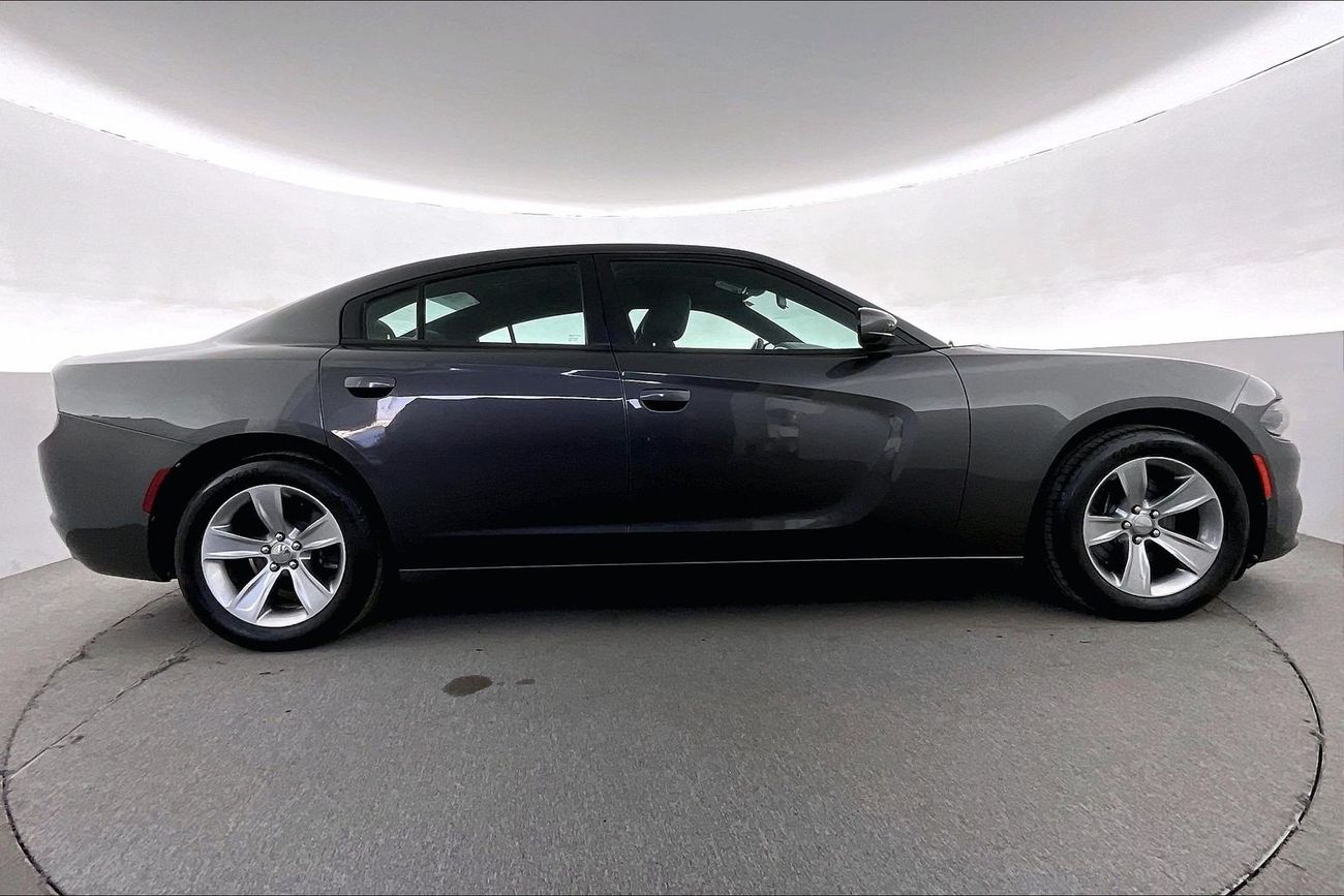 Dodge Charger SXT / SE | National Day Celebration | Guaranteed Warranty | 0 Down Payment