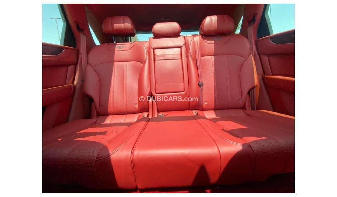 Bentley Bentayga Std GCC SPEC LESS KILOMETER