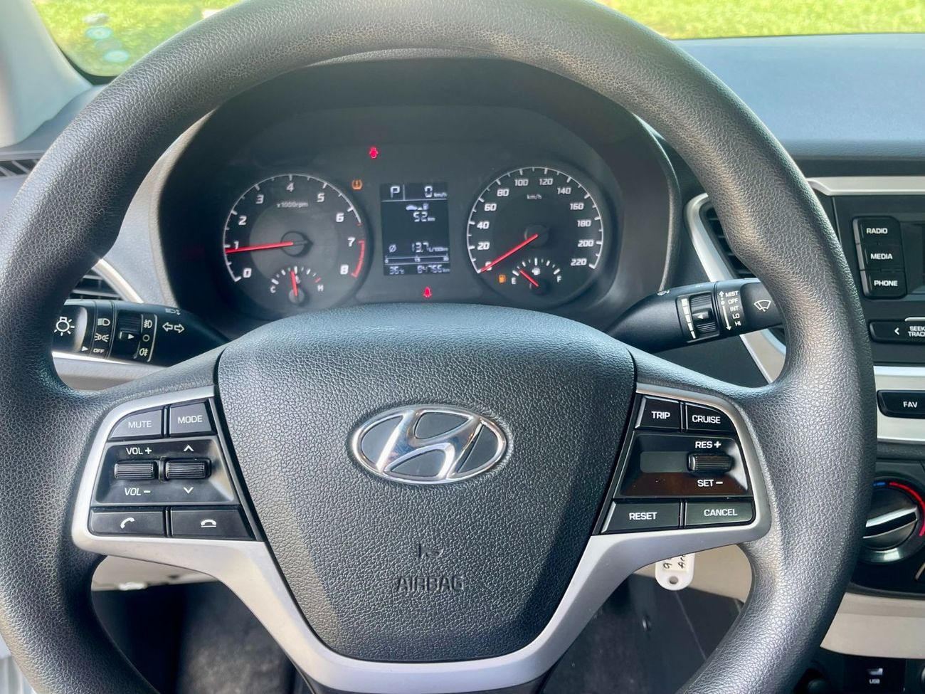 هيونداي أكسنت GLS متوفر في معرضنا سما الشآم لتجارة السيارات