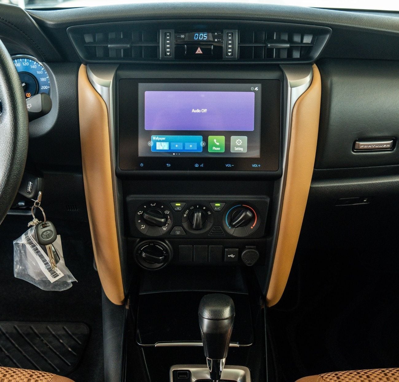 تويوتا فورتونر Fortuner 2.4 Diesel || 2026