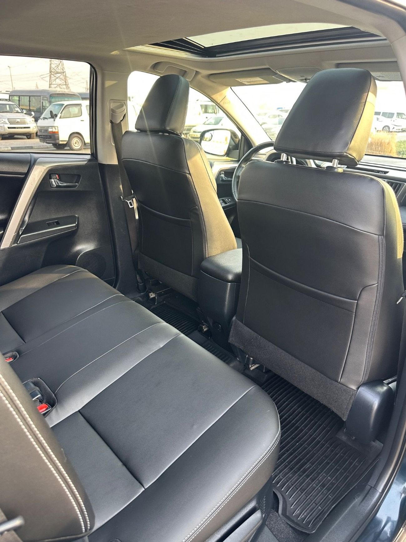 Toyota RAV4 XLE 2.5L