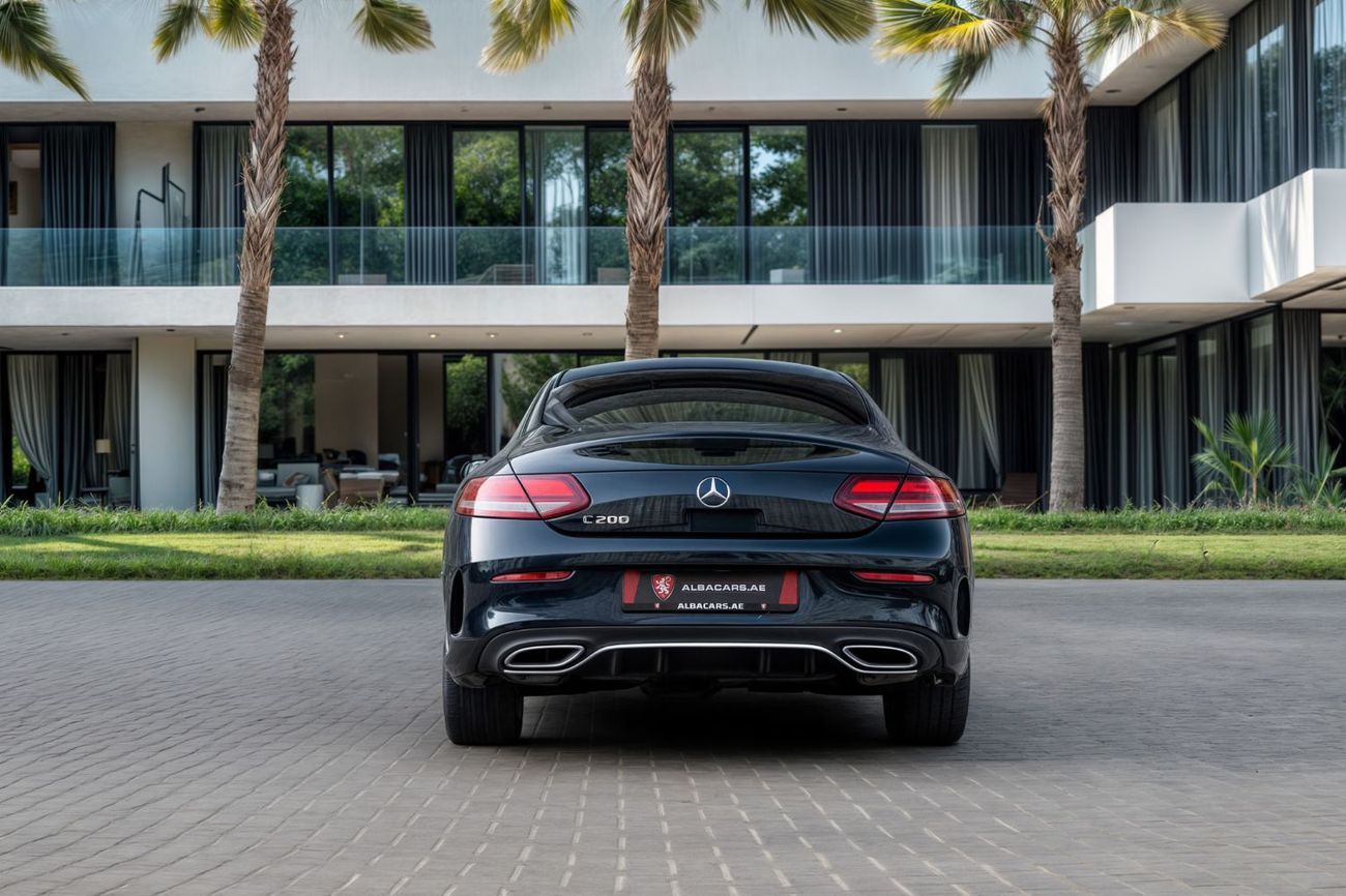 مرسيدس بنز C 200 2,629 P.M | 0% Downpayment | C200 Coupe AMG | Low KM!