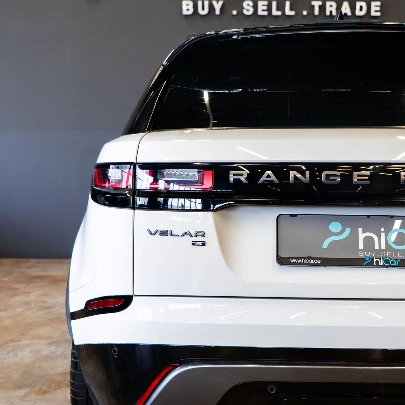 Land Rover Range Rover Velar AED 2,490 P.M • 0% Downpayment •  Range Rover Velar P250 R-Dynamic SE • 1 Year Warranty