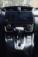 Honda CRV The 2021 Honda CR-V is a highly versatile, compact 5-seater SUV (with 7-seat options in some markets