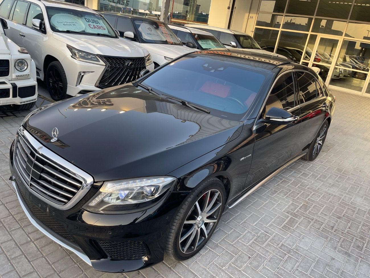 مرسيدس بنز S 63 AMG Std 5.5L