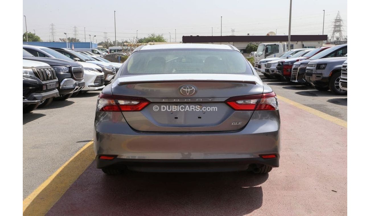 تويوتا كامري 2.5L GLE PET A/T - 23YM -  w/SUNRF - SIL_BEIG (EXPORT OFFER)