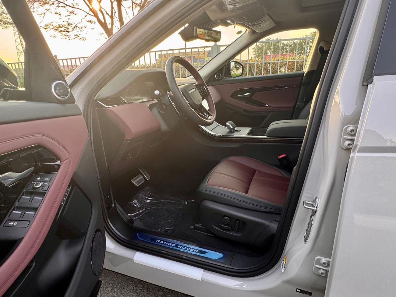Land Rover Range Rover Evoque P200 R-Dynamic SE 2.0L