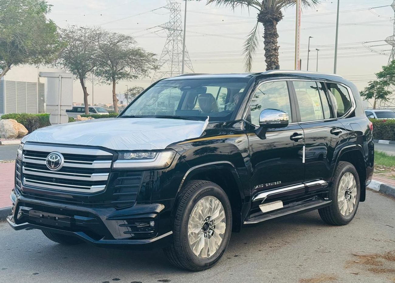Toyota Land Cruiser TOYOTA LAND CRUISER VXR 4.0 2026 full  GCC Al Futtaim option  Black inside beige