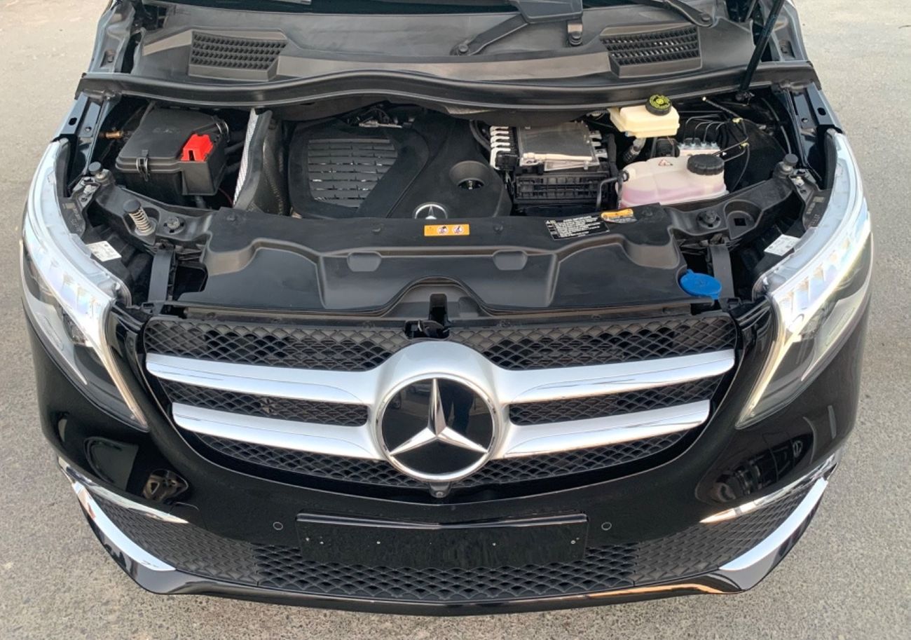 مرسيدس بنز V 300