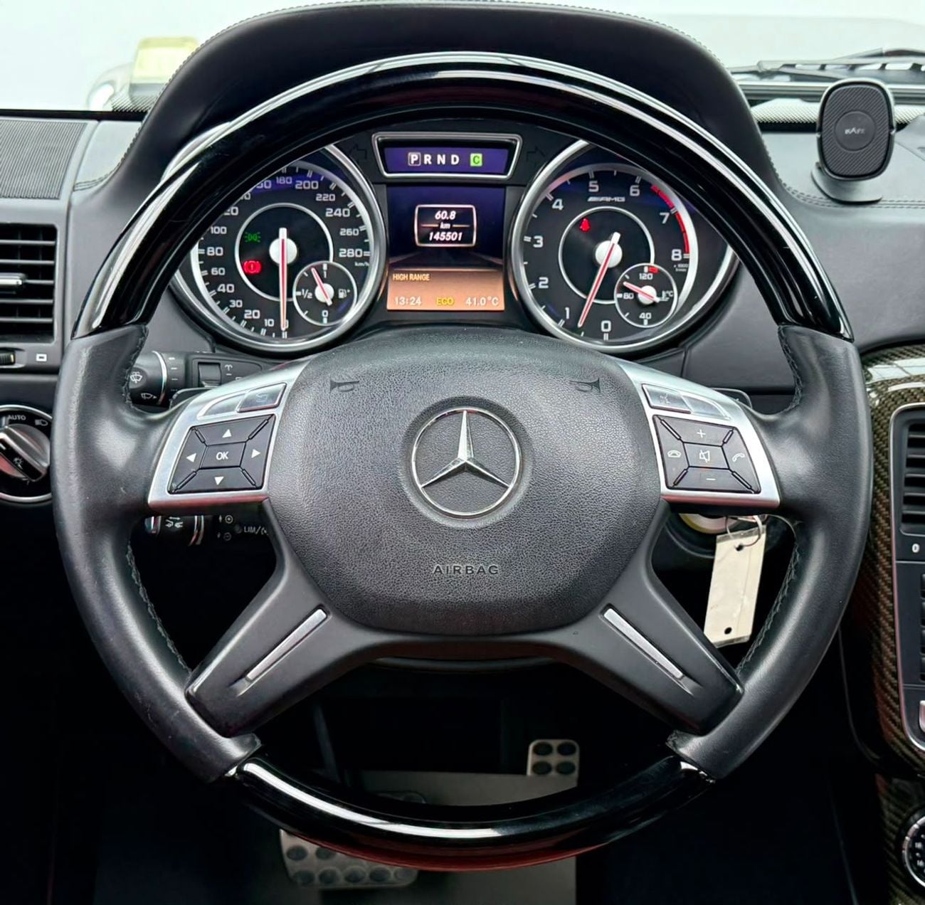 Mercedes Benz G63 AMG STD 2015 Mercedes G63 AMG, Full Service History, Carbon Fiber Interior, Excellent Condition, GCC