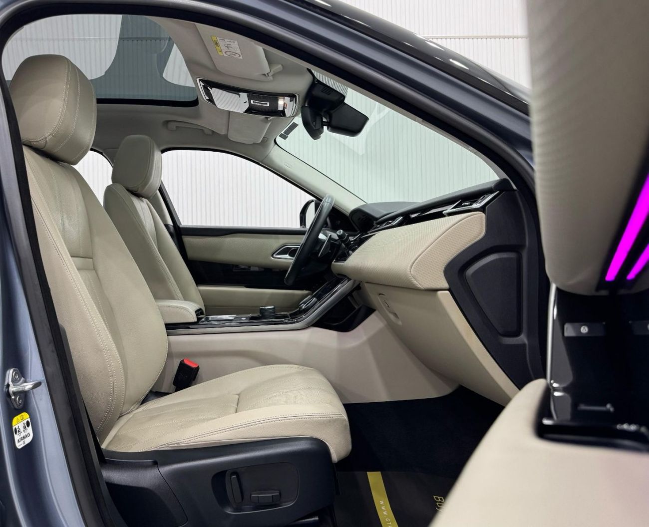 لاند روفر رينج روفر فيلار P250 R-ديناميك SE 2019 Range Rover Velar P250 SE R-Dynamic, Warranty, Full Service History, Excellen