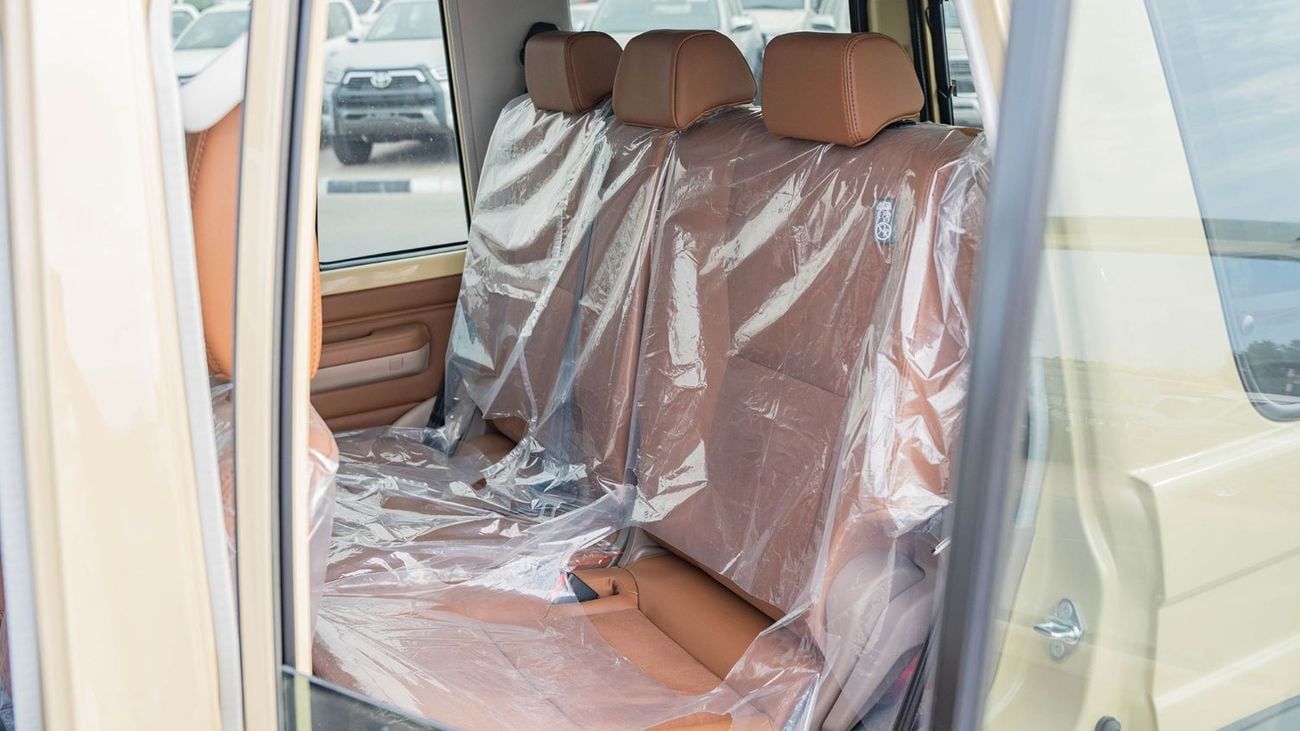 تويوتا لاند كروزر 70 2025 Toyota Land Cruiser LC 76 2.8L AT Diesel (Beige-Brown)