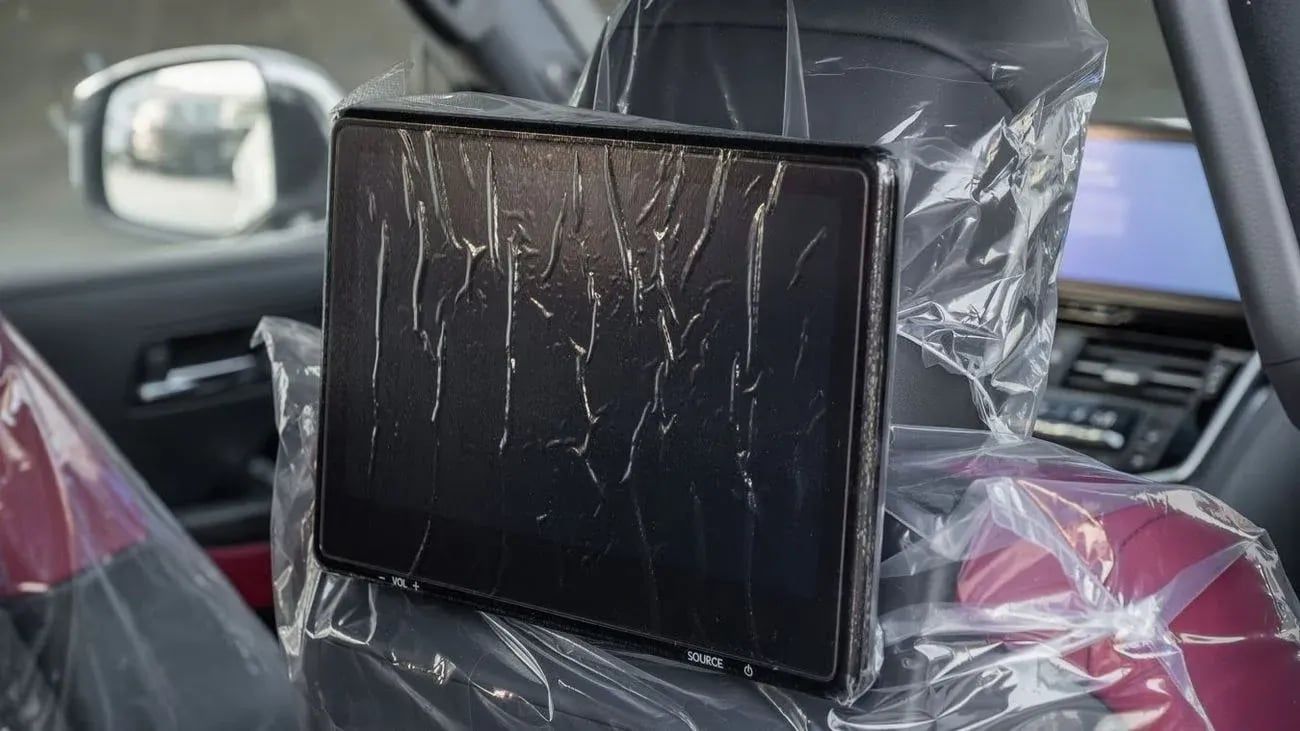 Toyota Land Cruiser LAND cruiser VXR 3.5 petrol 2026