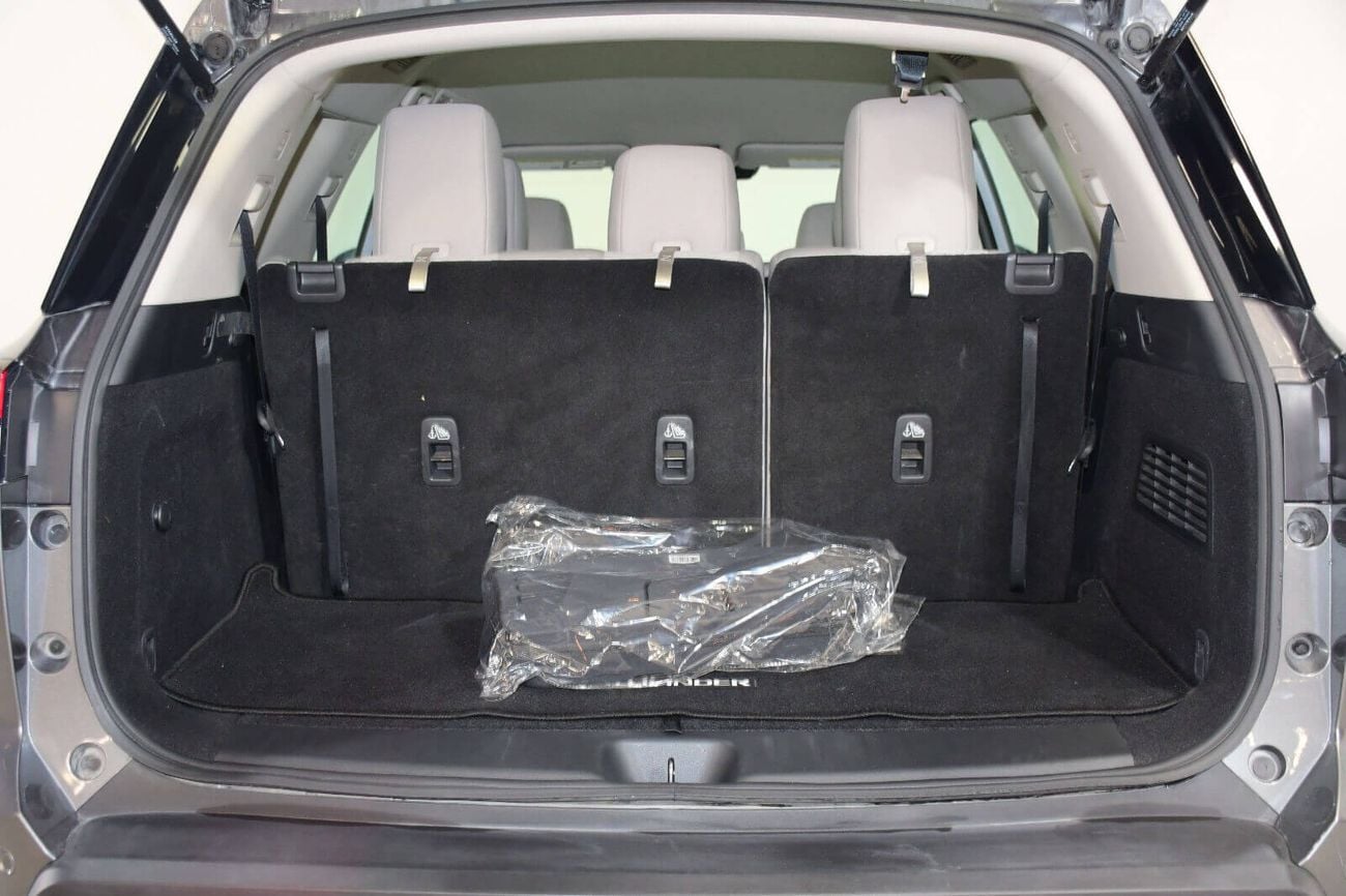 Nissan Pathfinder SL 2.0