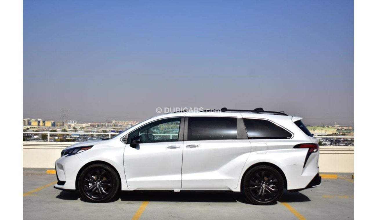 Toyota Sienna XSE 25TH Anniversary Hybrid 2.5L AWD 7-Seater AT