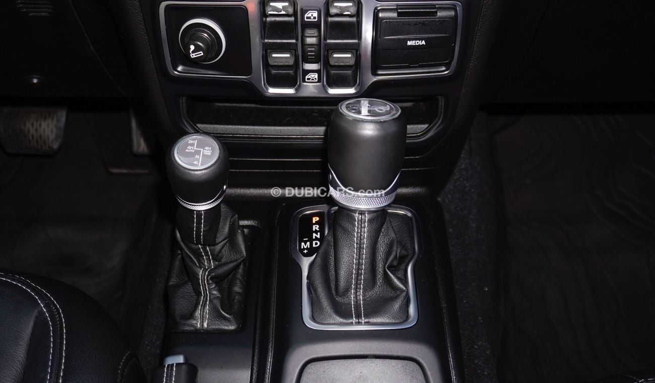 Jeep Wrangler Sahara