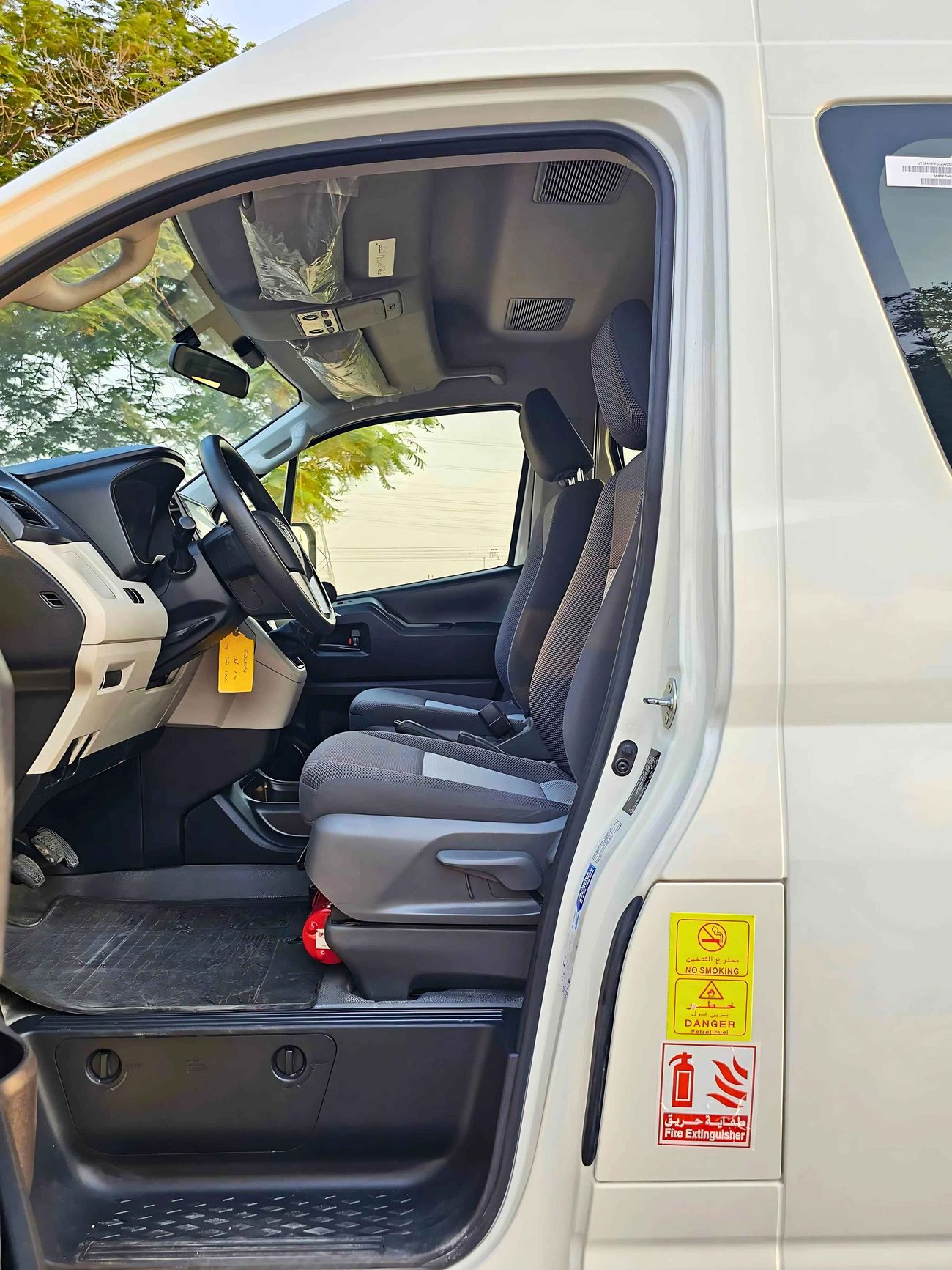 Toyota Hiace HIGHROOF PASSENGER/13 SEATER/3.5L PETROL M/T/ LOT#26935