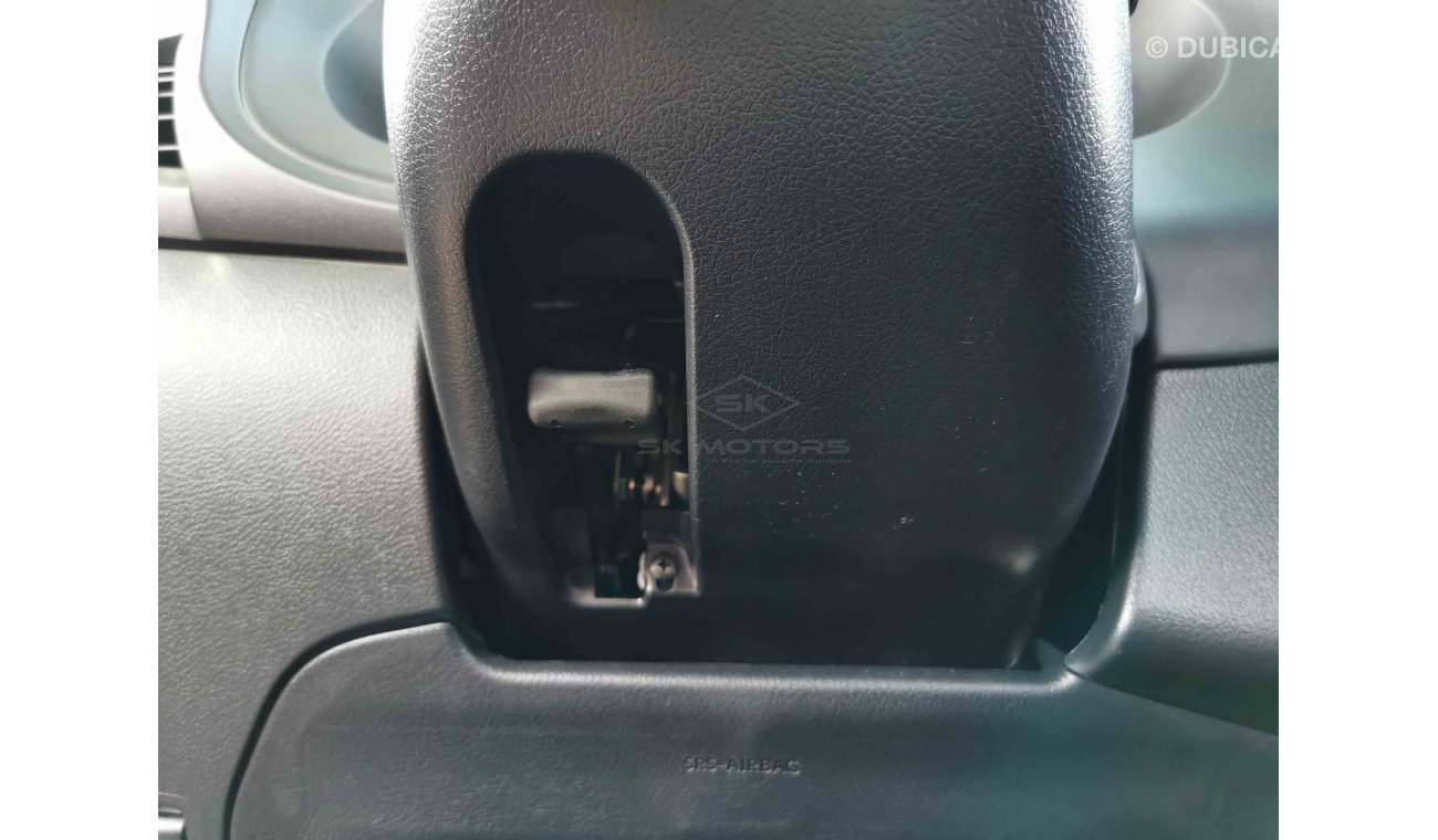 Toyota Hilux 2.8L 4CY Petrol, 17" Rims, Fabric Seats, Xenon Headlights, Dual Airbags, CD Player (CODE # THBS03)