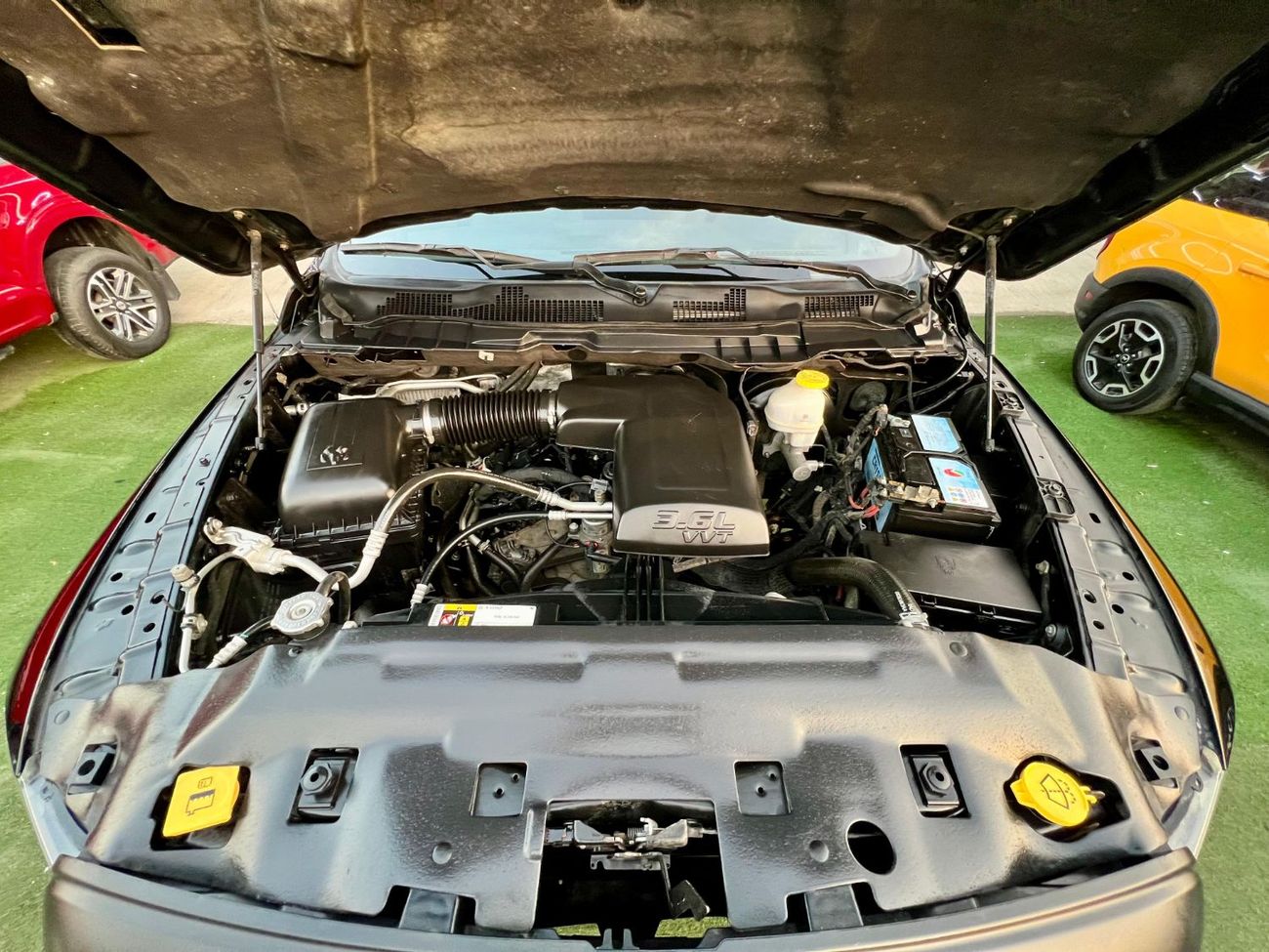 دودج رام فان Ram classic v6 warranty one bank financie available