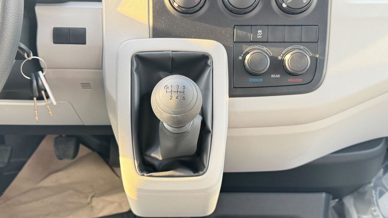Toyota Hiace DX 2.8L Bus Manual Transmission Diesel 2026