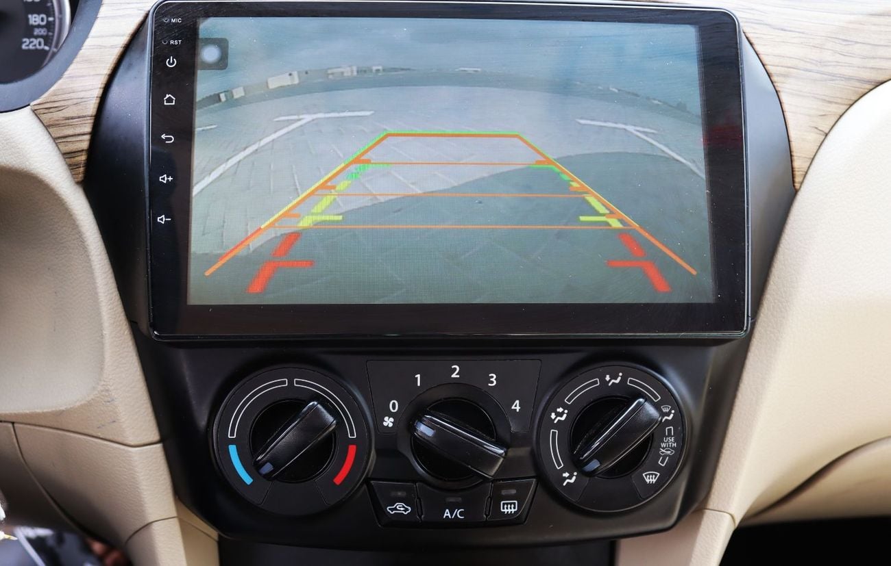 سوزوكي سياز سوزوكى سياز - 2023 - خليجى - بدون حوادث - محرك 1.5 - بحاله ممتازه فى الداخل والخارج