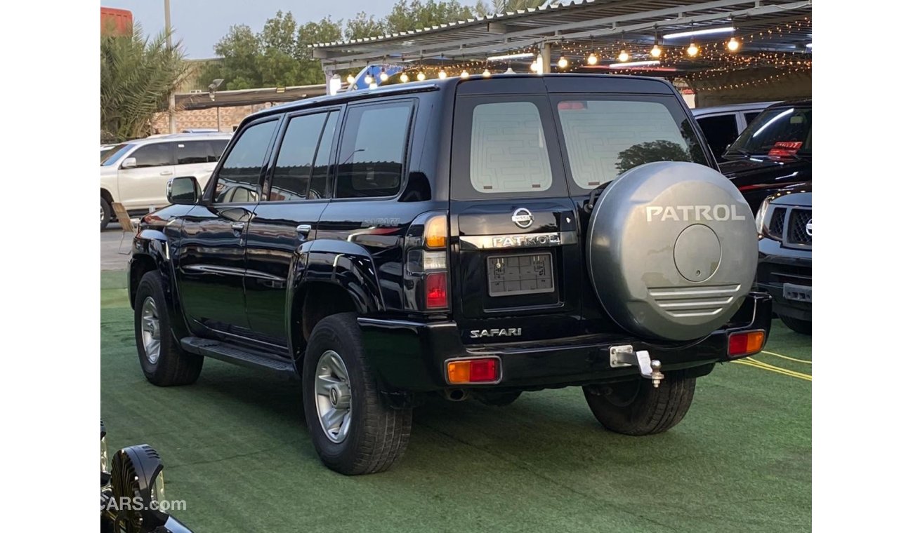 Nissan Patrol Safari