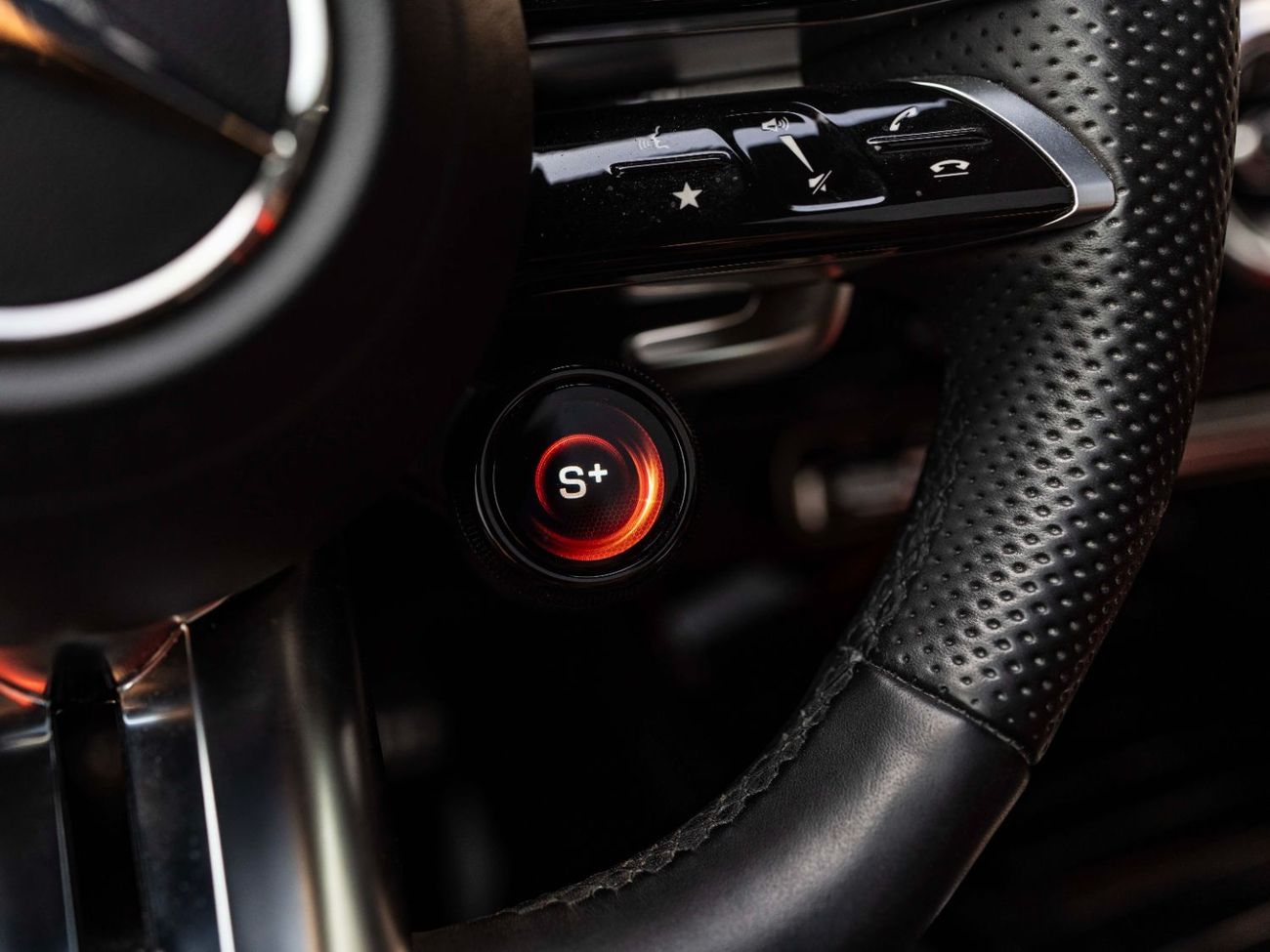 Mercedes-Benz A 35 AMG Std 2.0L