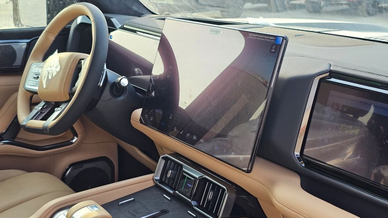 بي واي دي ليوبارد 8 Smart and Brave Flagship Edition (7 Seats)