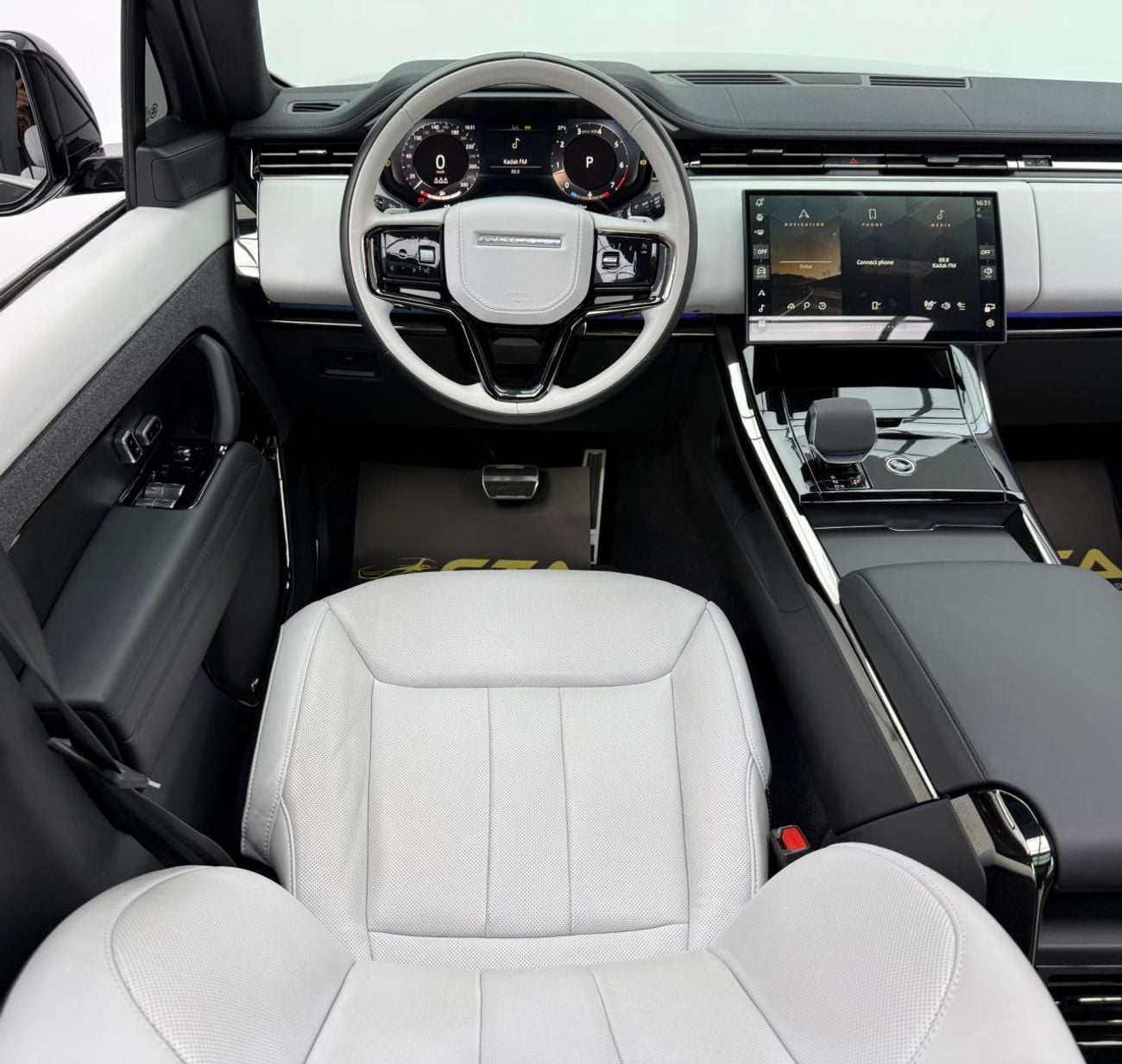 لاند روفر رينج روفر سبورت Dynamic HSE P400 3.0L 2024 Range Rover Sport HSE P400 ,Land Rover Warranty+Full Service History ,GCC