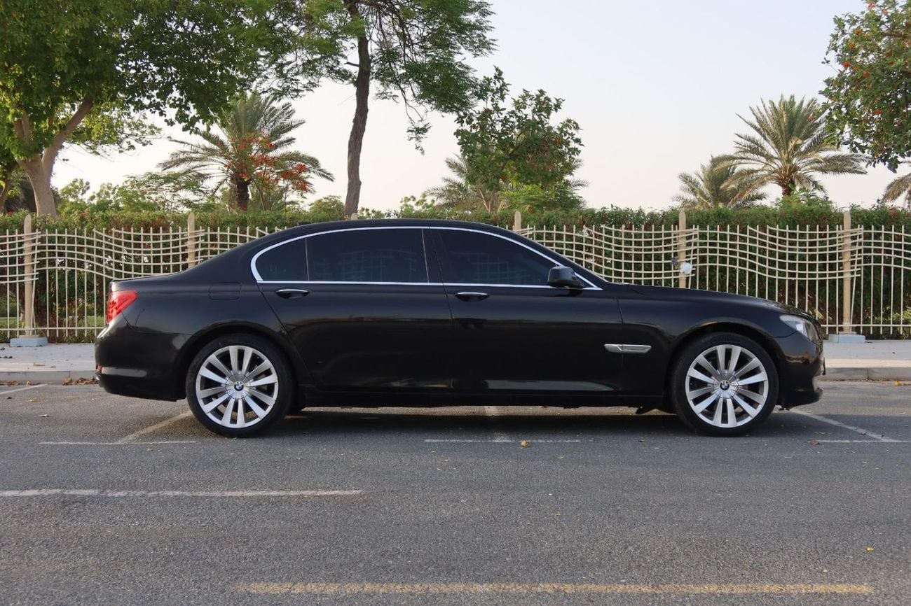 بي أم دبليو 740Li