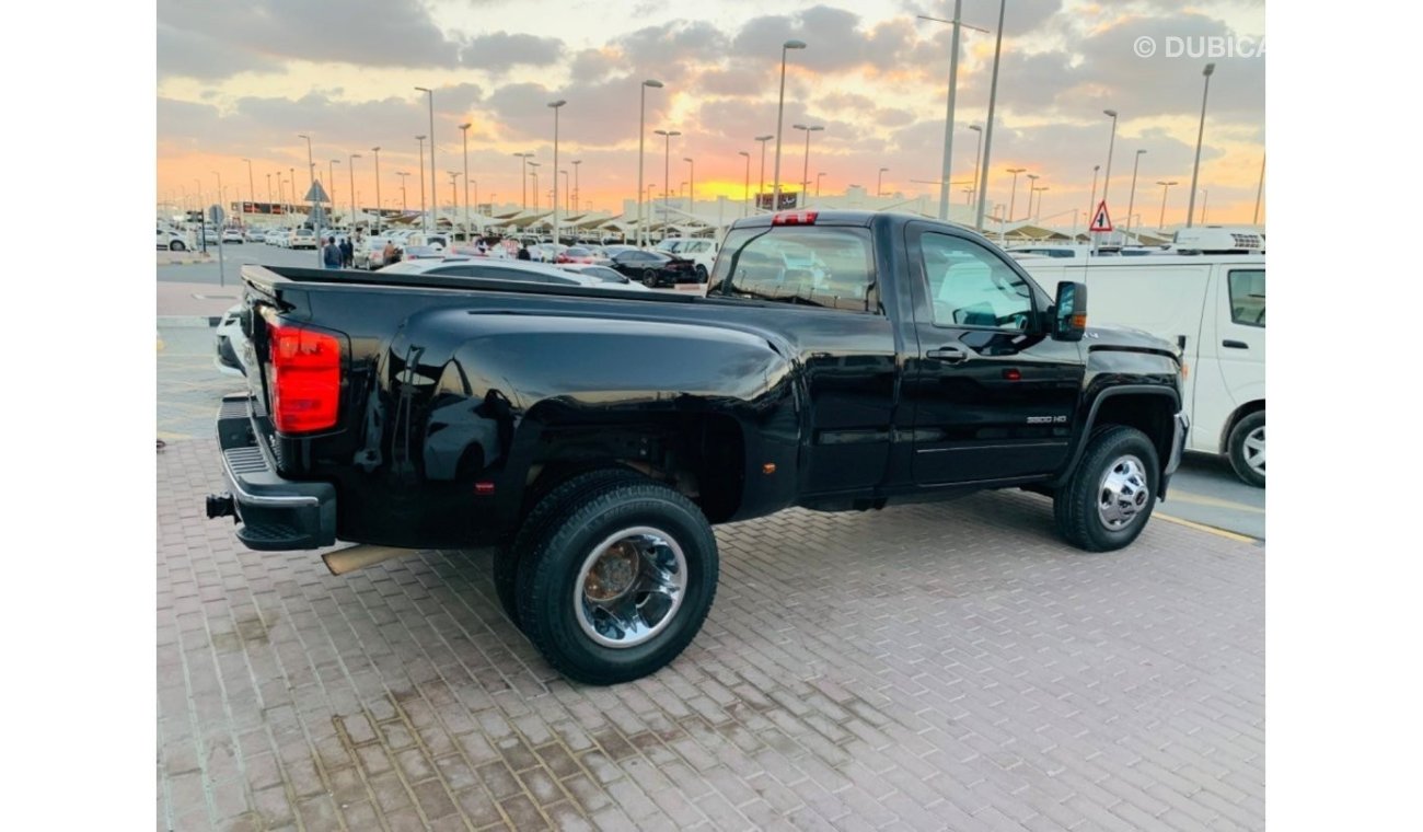 GMC Sierra 3500 HD Denali 3500 HD Denali