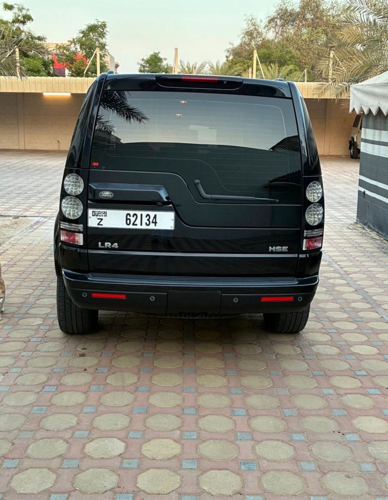لاند روفر LR4