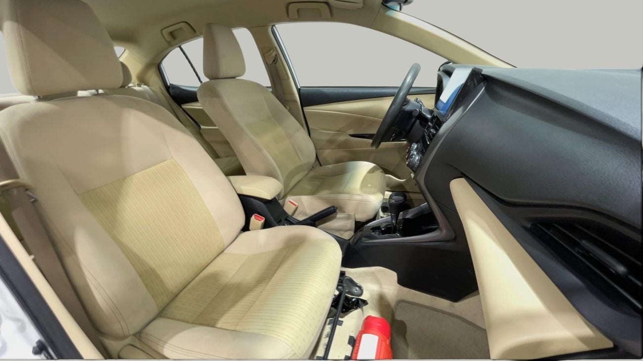 Toyota Yaris E, миниатюра 13
