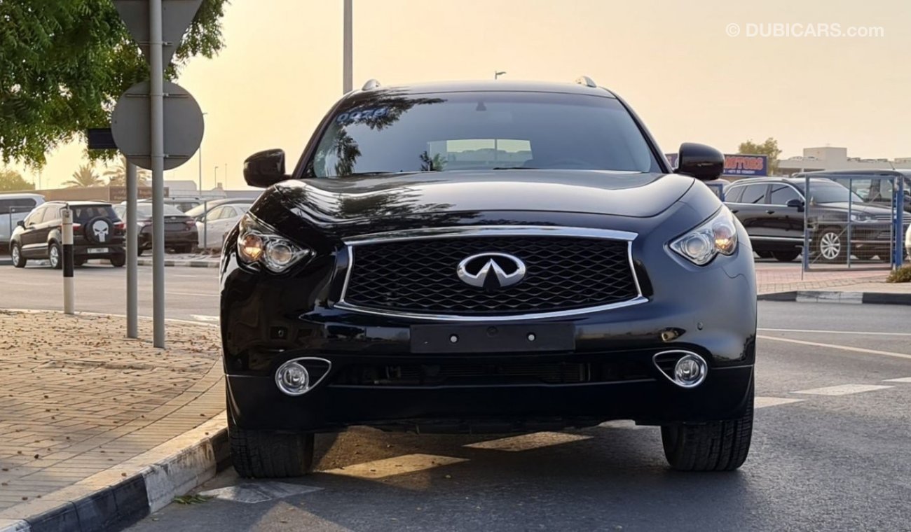 Infiniti QX70 Excellence 2018 Agency Warranty Full Service History GCC