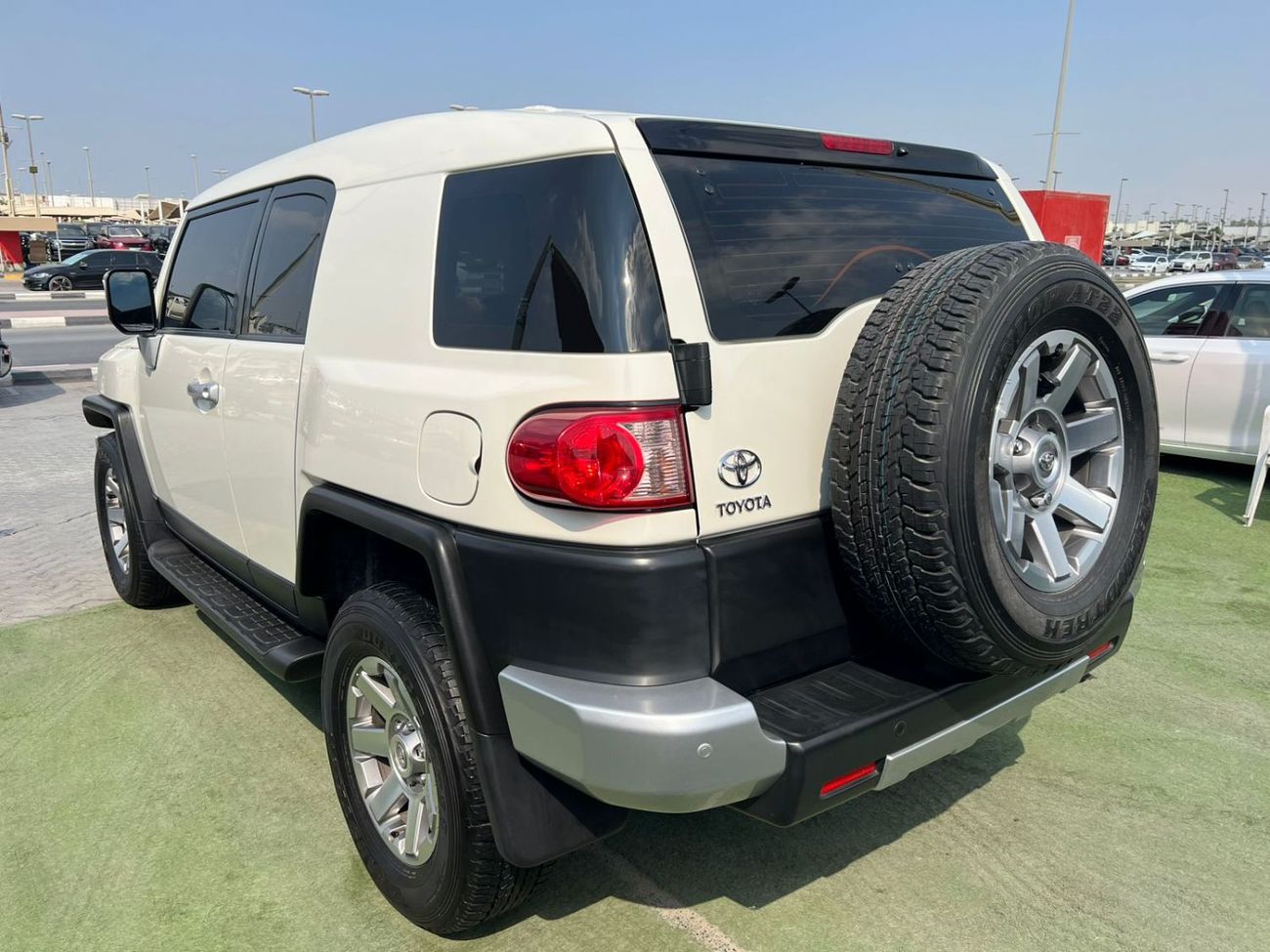 Toyota FJ Cruiser TOYOTA FJ CRUISER 2022 Std 4.0L (270 HP)/V6