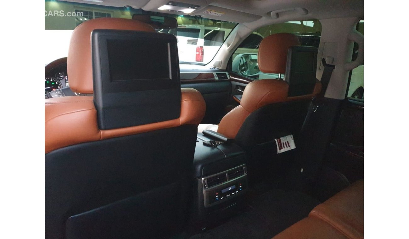 Lexus LX570