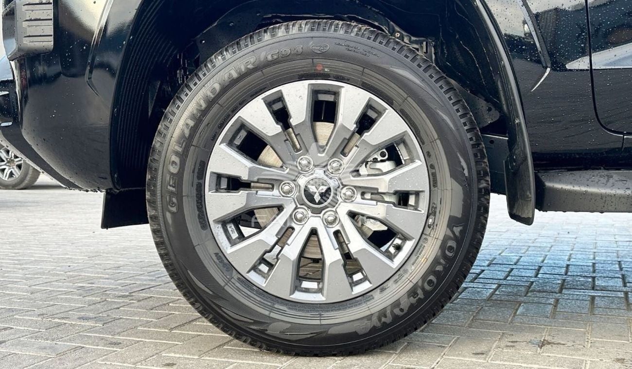 Mitsubishi L200 2.4L-DC-4WD-GLS-MT